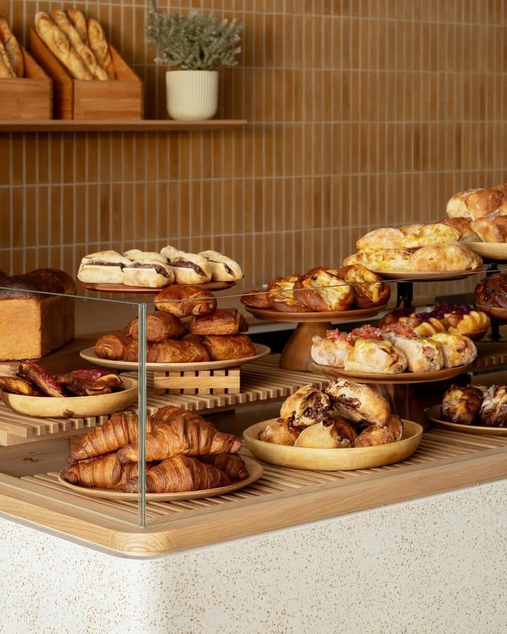 Cake display