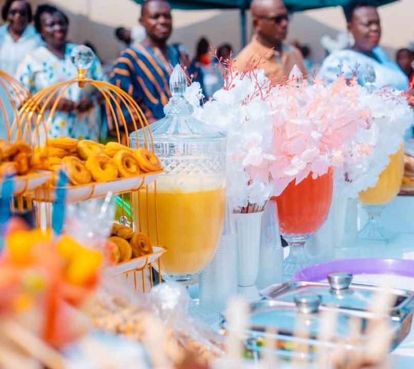 Outdoor drinks and pastry table